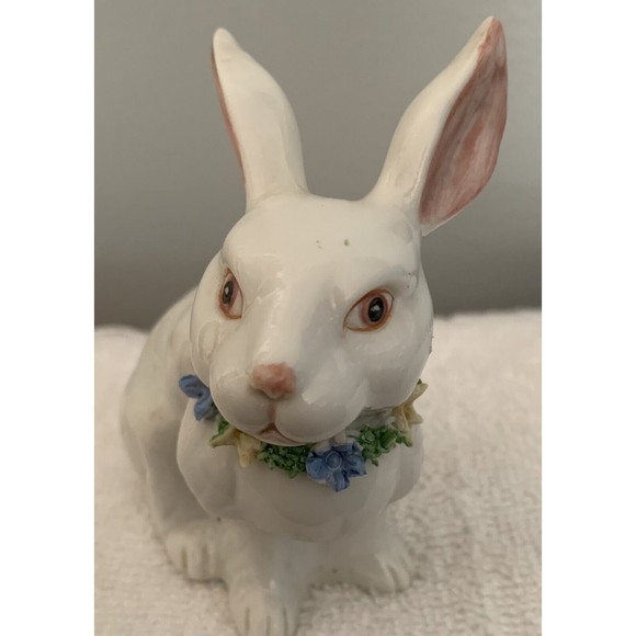 Porcelain White Rabbit 1979 Enesco Flower Neckband 3 1/2” Vintage Read Desc - Picture 3 of 6